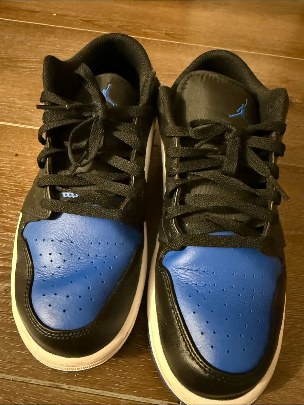 Jordan Low-Top Sneakers in Black, White & Blue